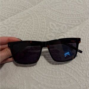 HUGO SUNGLASSES